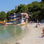Apartments By The Sea Makarska - 23419